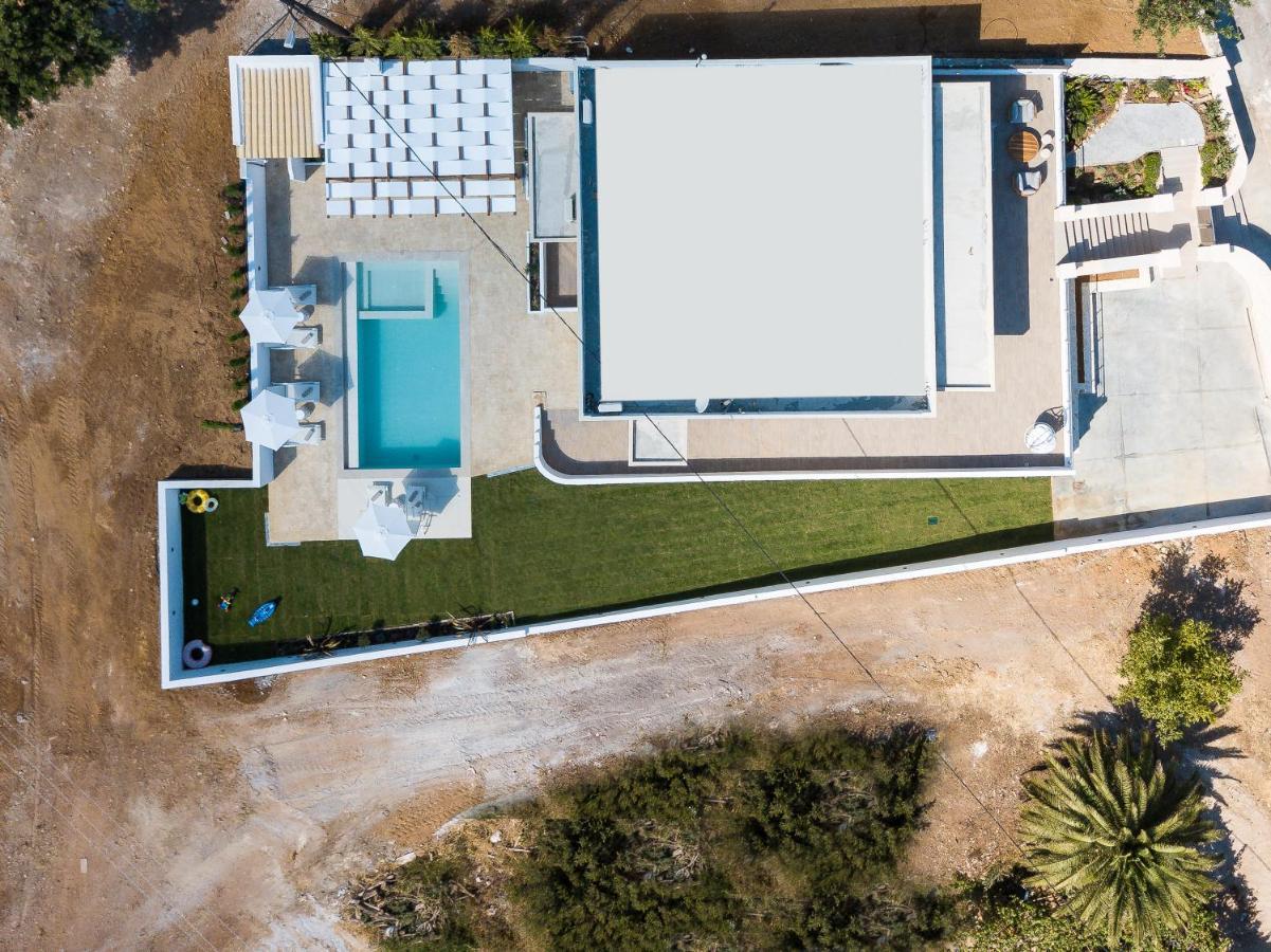 Aerin Villa, A Sublime Sanctuary, By Thinkvilla Roupai Exterior foto